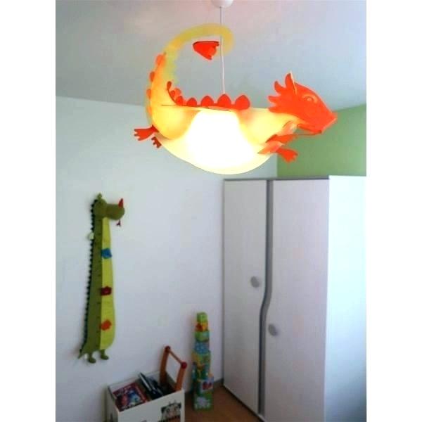 Lampadaire chambre bébé
