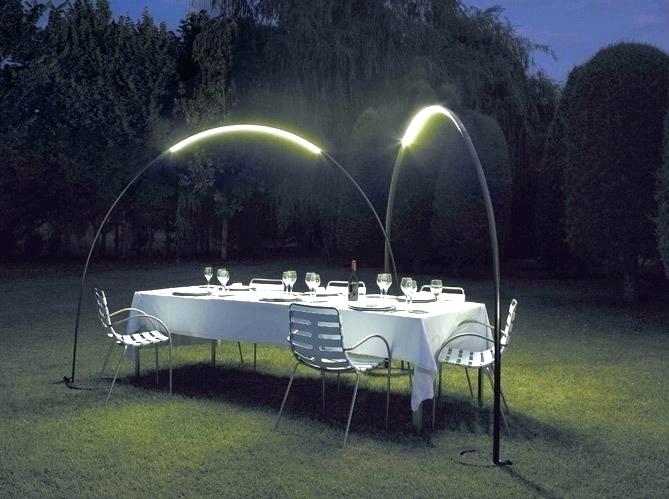 Lampe exterieur design solaire