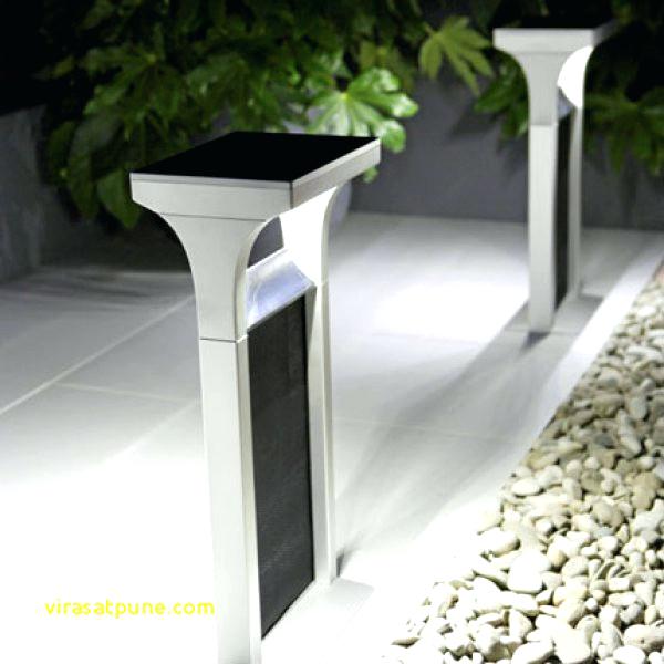 Lampadaire exterieur solaire design