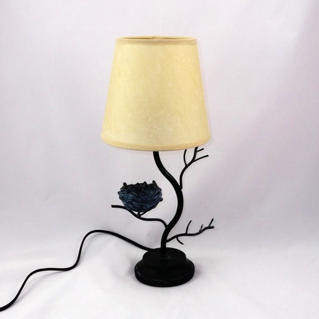 Lampe de chevet fer