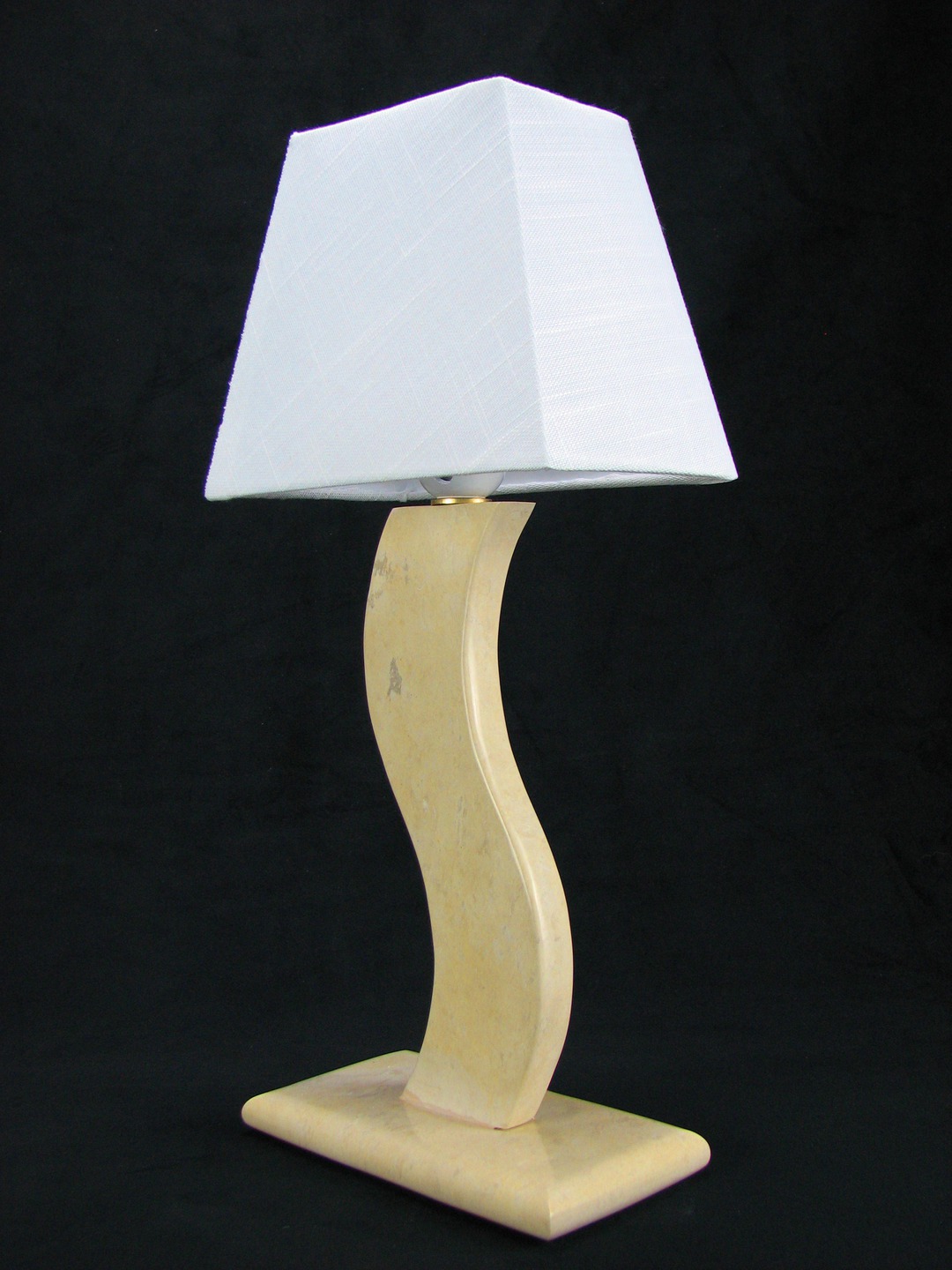 Lampe de chevet avec pierre