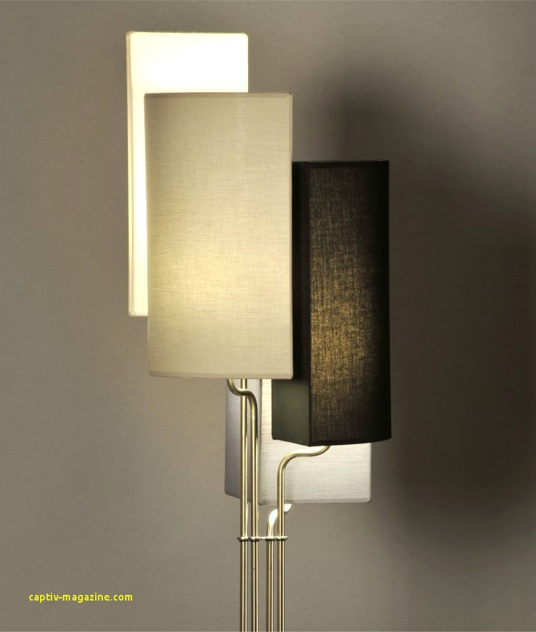 Lampadaire de salon sur pied moderne